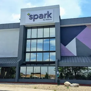 Hotel Spark By Hilton East I 70